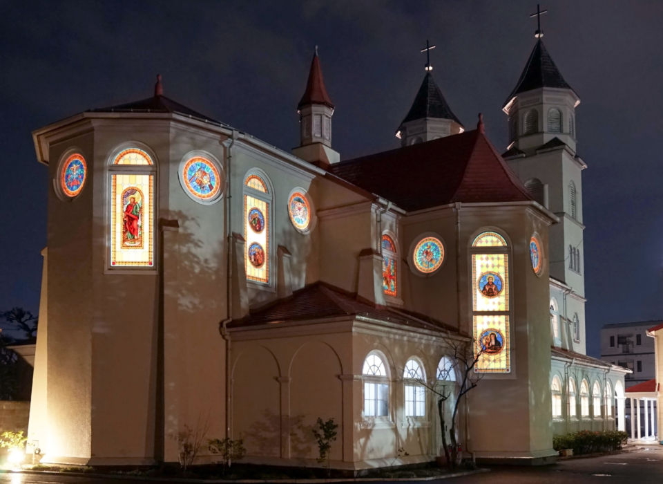 夜の新潟教会
